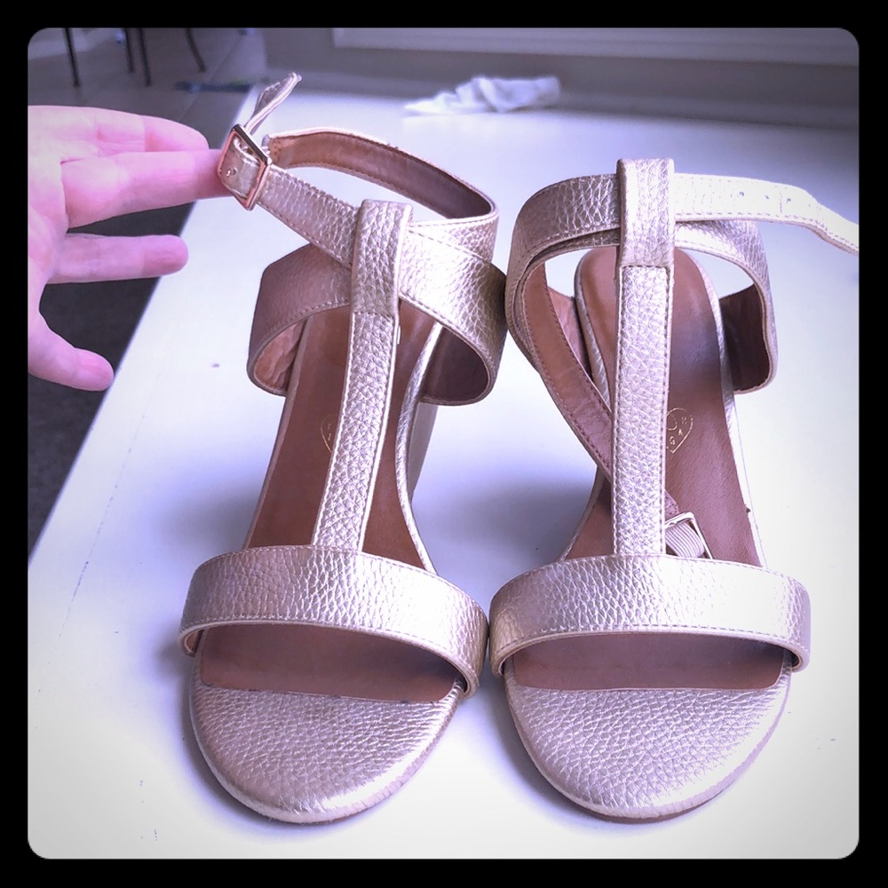 BC gold wedges